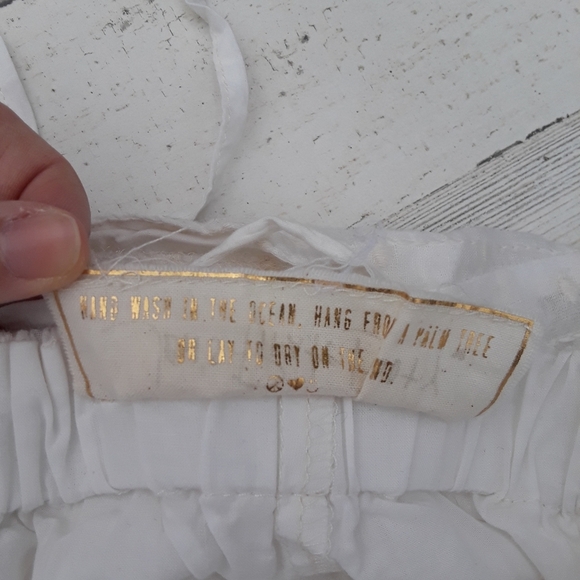 Jen's Pirate Booty| Roux Romper Crochet White XS - Picture 5 of 9